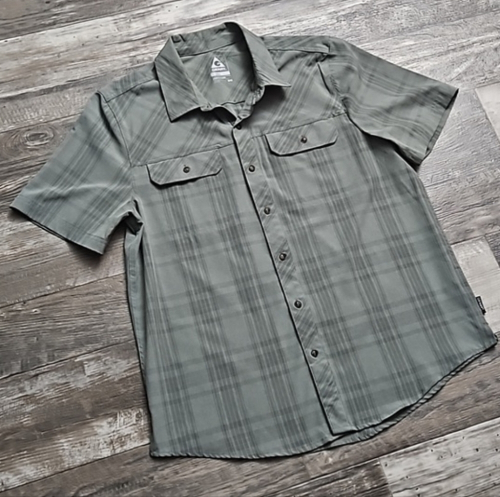 Gerry Short Sleeve Button Up Quick Dry UPF 40+ Protection Shirt Men's